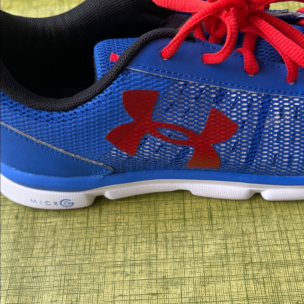 Under Armour Men's Blue Athletic Shoes with Red Accents - Picture 2 of 4